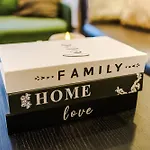 Luxury 5br Near Airport Wifi Nyaraló *