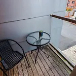 Spacious Escape On - Parking - Garden Manchester