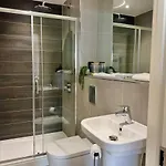 Daire Boutique Centre Apartment, Balcony, Parking
