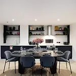 Juniper At The Heim *