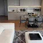 شقة Modern In *