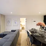 Juniper At The Heim * Manchester