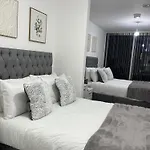 Apartmán Balcony View Deluxe 2 Bed Ao Arena & Victoria Stn Manchester