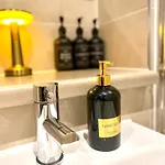 Lux High-rise Two Bed-balcony With Waterside View Appartement Manchester