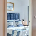 View - 1 Minute To Transport Links - Sleeps 3 Appartement Manchester