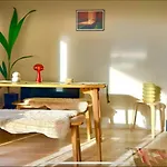 Boutique Centre Apartment, Balcony, Parking Daire *