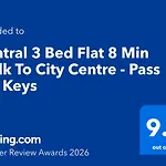 Apartment 3 Bed Flat 8 Min Walk To Centre - Pass The Keys