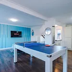 New Spacious House, Pool Table, Driveway Parking And Ps4