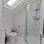 Spacious 5br House Near Centre Tatil Evi *