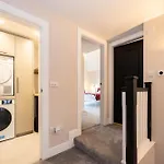 別荘 Stunning Family With Hot Tub In Worsley *