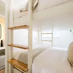 Shuttle At The Heim Apartamento