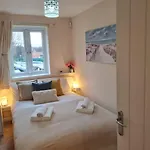 2 Bedroom In Manchester-sleeps 6-near Coop Live & Etihad With Free Parking Daire Manchester