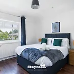 3-bedroom House W Free Parking, Near Man Airport!