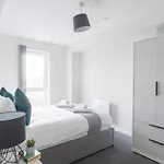 Bright & Spacious 2 Bedroom Daire