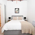 Beautiful 2 Bed Near Etihad Manchester