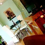 Apartment Quay
