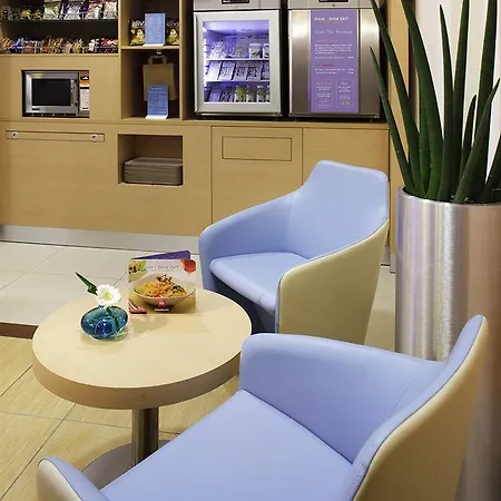 Hotel Ibis Centre 96 Portland Street 3*