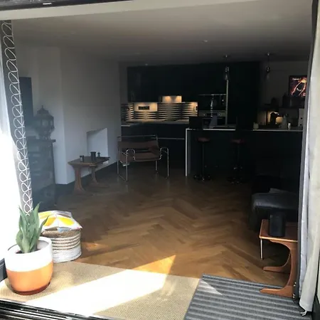 Apartment Chorlton Garden Rooms. Relax, Work, And Play. *