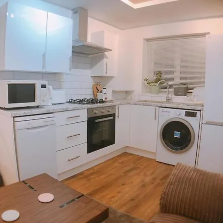 아파트 Comfortable Double Bedroom Lovely 맨체스터