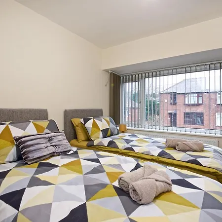 펜션 Beautiful Cozy With Free Parking 맨체스터