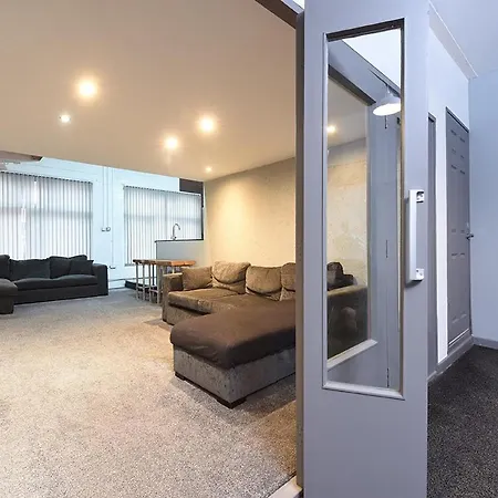 Penthouse Warehouse Slps 18 Manchester