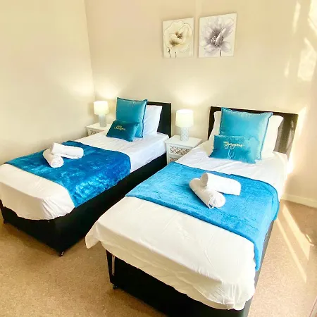 Spacious 5 Bed Townhouse Manchester, Salford Qauys - Two Bedroom With Parking Appartamento Manchester