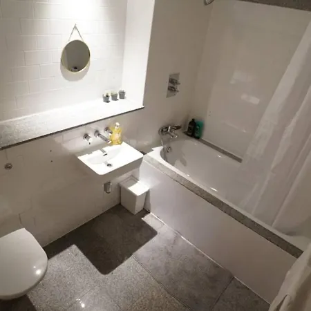 Апартаменты Stylish & Homely City Centre *