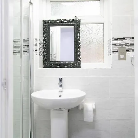 Cheetham Hills Apartment