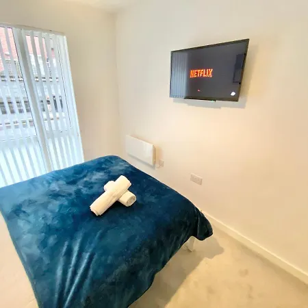 Halo - Centre * Manchester