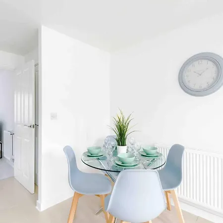 別荘 4 Bedroom House Hosted By Mcr Dens