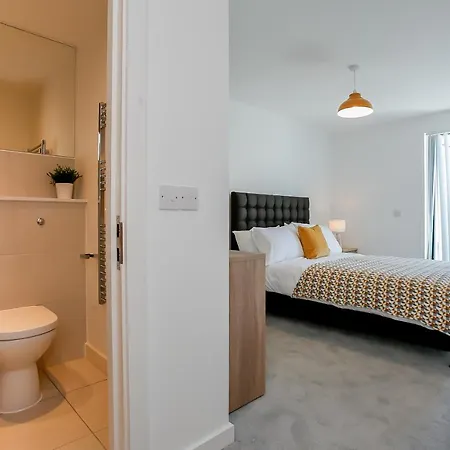 Hilltop Serviced Apartments- Northern Quarter Апартаменты Манчестер