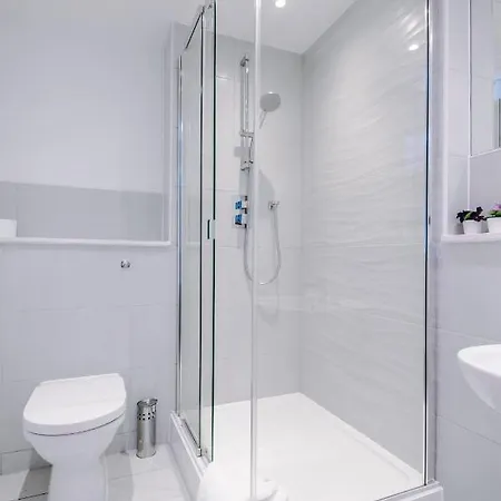 Апартаменты Hilltop Serviced Apartments- Northern Quarter