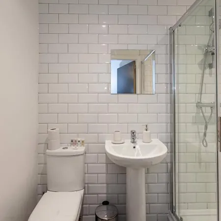 Stunning 3 Bed Flat 5min To Old Trafford Stadium Lägenhet *