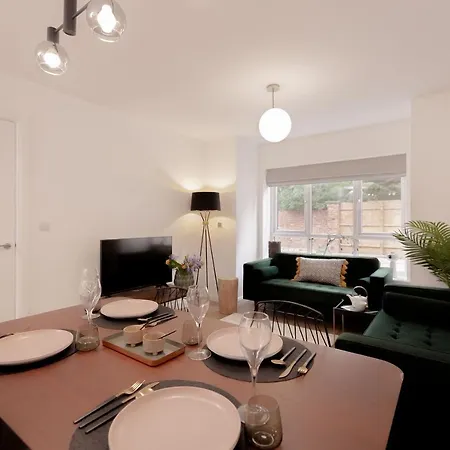 Holiday home Moseley Gardens Fallowfield