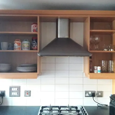 Apartment Comfortable 2 Bed Near The City Centre *