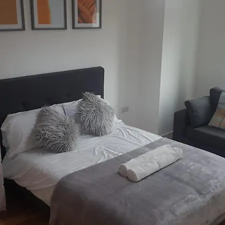 Amazing 2-bed In Media City Games * Manchester