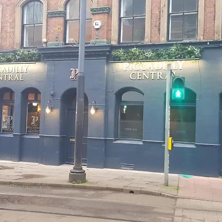 Piccadilly Hotel *