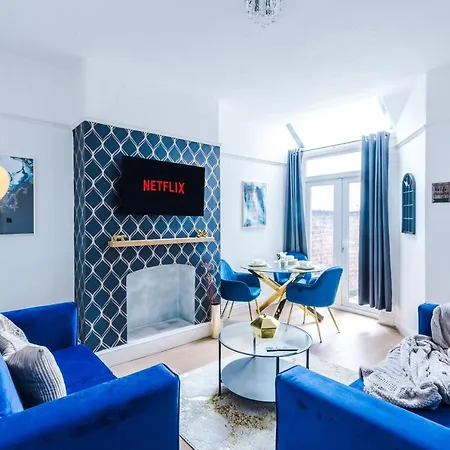 R&r Nr Mediacity 4 Bedrms, 6 Beds, Free Parking *