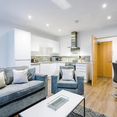 The Popworks 2 Bedroom - Mcr Dens