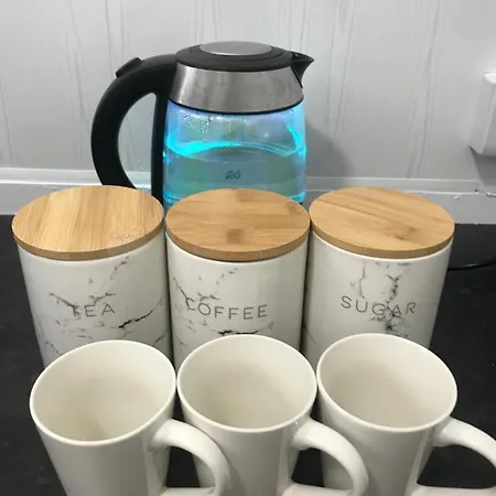 The Avenues And Alleyways Hotel