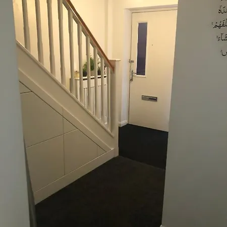 Kiki'S Guest House * Manchester