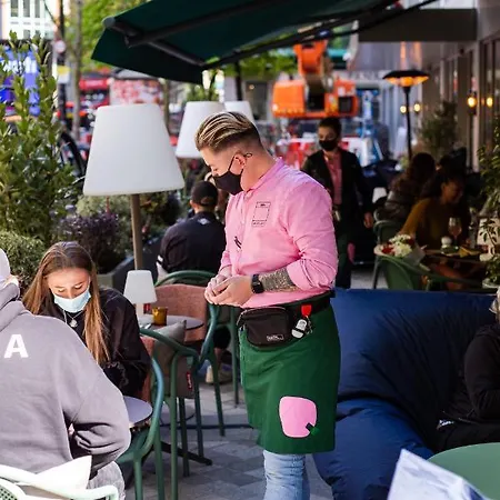 Yotel Deansgate Отель