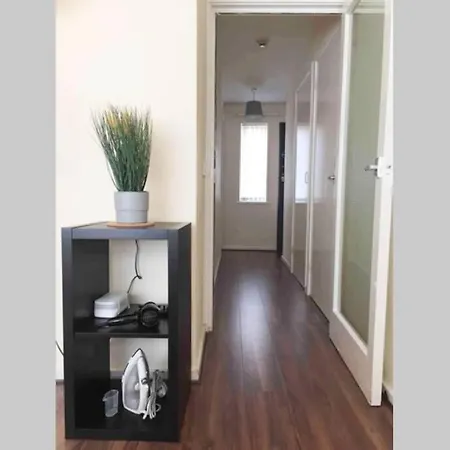 Serene Apt In The Heart Of Stretford