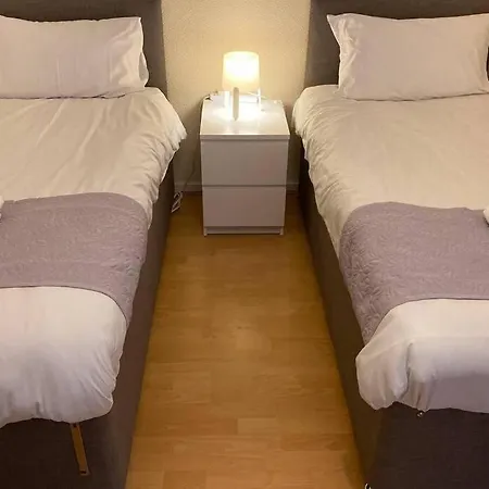아파트 Serene Apt In The Heart Of Stretford *