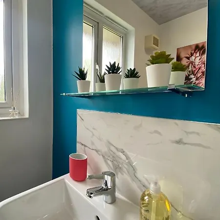 Prázdninový dům Large Townhouse - 4 Bedrooms - Free Parking Manchester