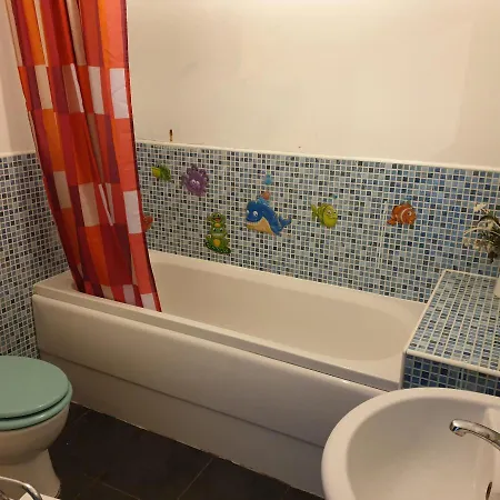 Queens Rooms, A Perfect Stay, Next To Shopping Parks And Central בית הארחה *
