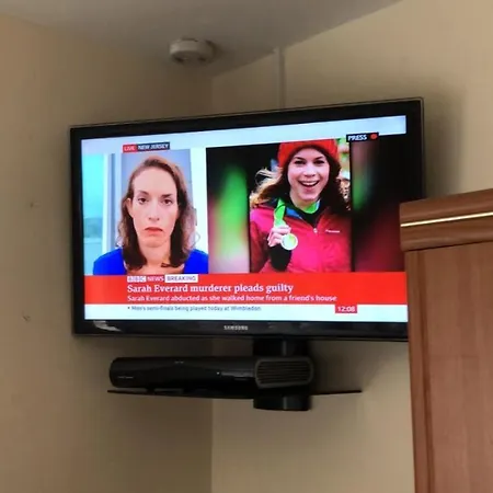 Apartment Brigstock Holidays House Manchester