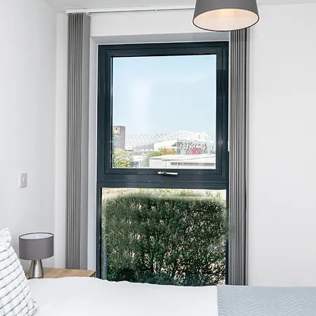 Insignia By Guestz アパート