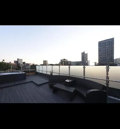 公寓式酒店 Swan Street Townhouse Hot Tub & Roof Terrace *