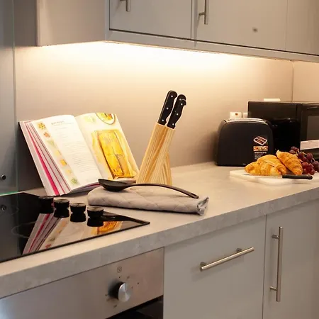 Luxury, Spacious In Central By Pillo * Manchester